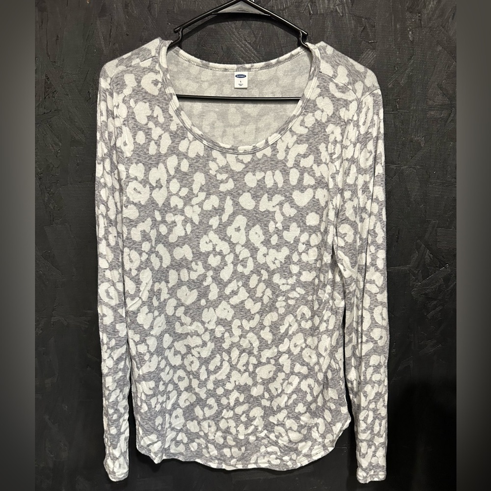 Old navy sweater